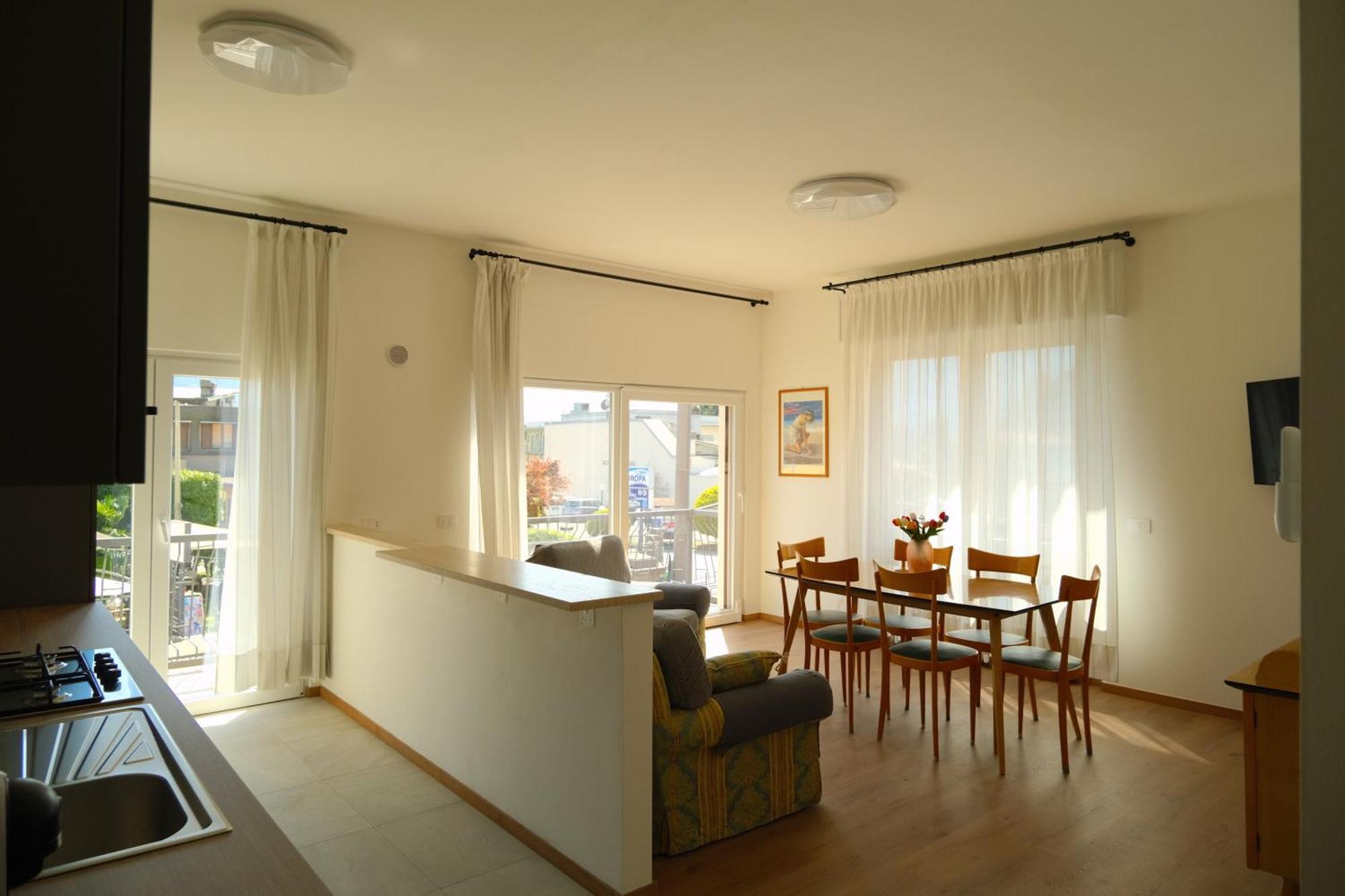 Casa Paola Central Stay By The Lake Domaso Exterior photo